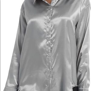 EXTREME OVERSIZED SATIN SHIRT